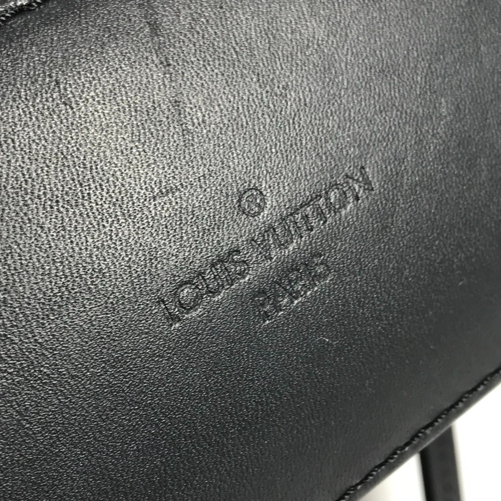 LOUIS VUITTON Black Monogram Canvas Pochette Shoulder Bag - Picture 15 of 15